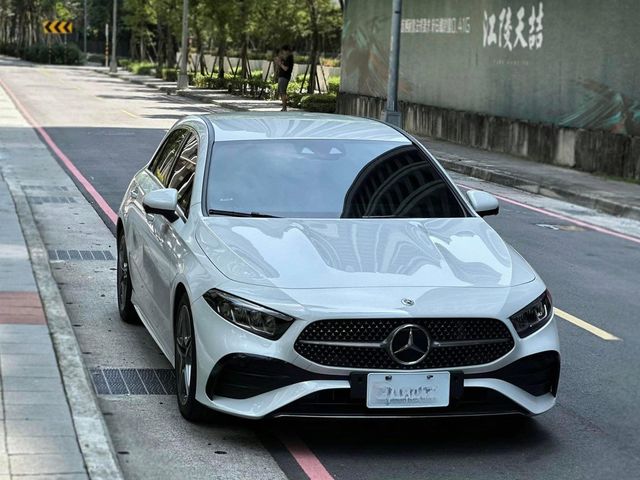 M-BENZ賓士 A180  第3張相片