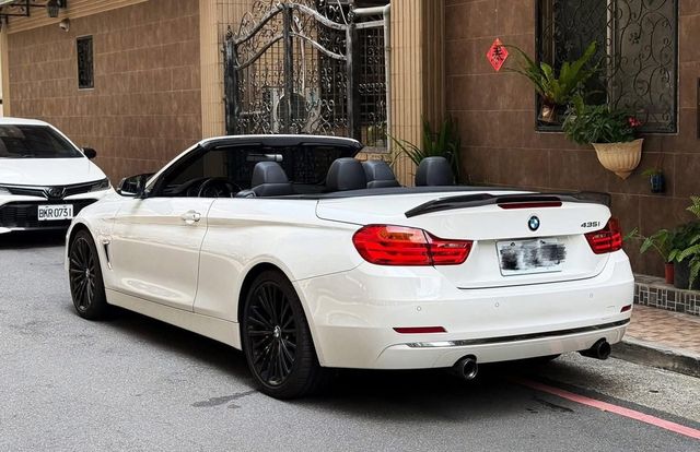 BMW寶馬 435I CONVERTIBLE  第2張相片