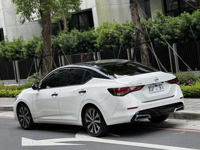 NISSAN日產 SENTRA  第4張相片