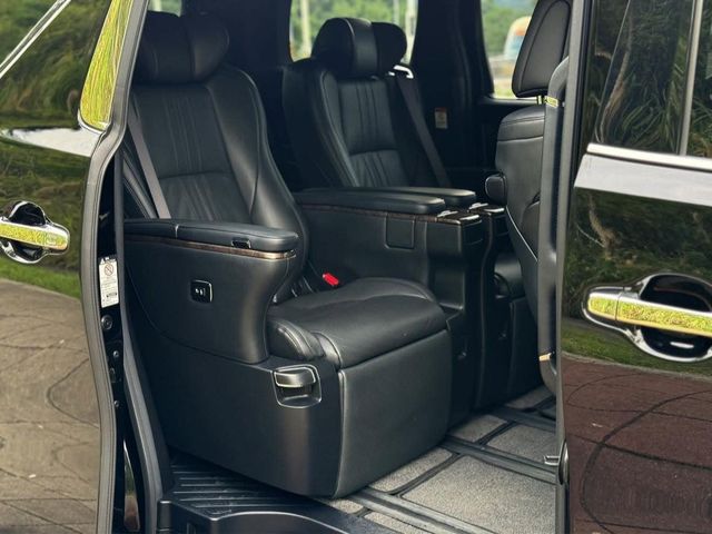 TOYOTA豐田 ALPHARD  第5張相片