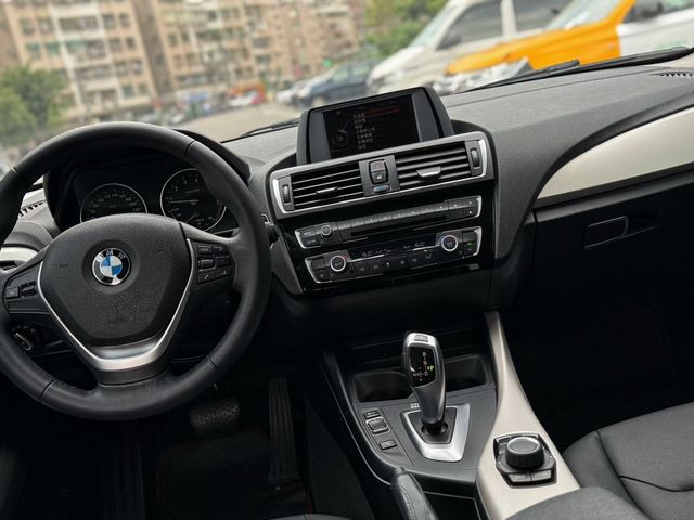 BMW寶馬 118I  第8張相片