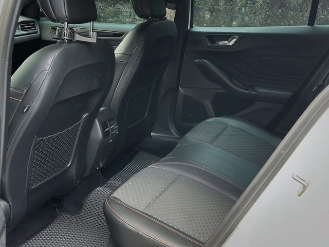 FORD福特 FOCUS ST  第8張相片