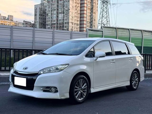 TOYOTA豐田 WISH  第1張相片