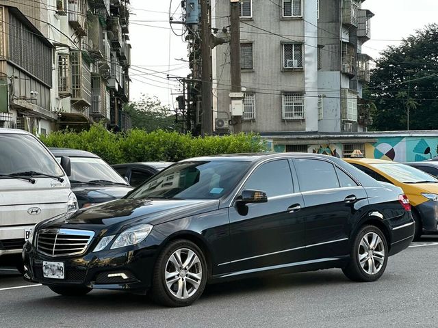 M-BENZ賓士 E300  第1張相片