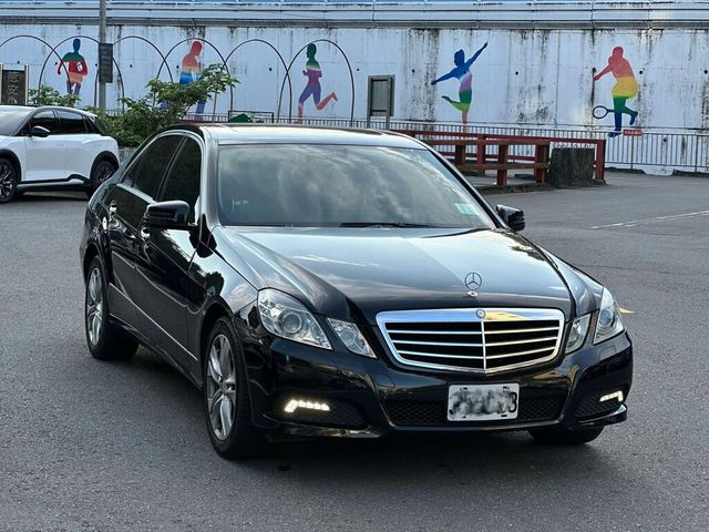 M-BENZ賓士 E300  第2張相片