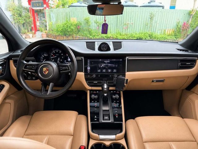 PORSCHE保時捷 MACAN  第6張相片