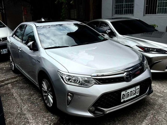 TOYOTA豐田 CAMRY HYBRID  第2張相片