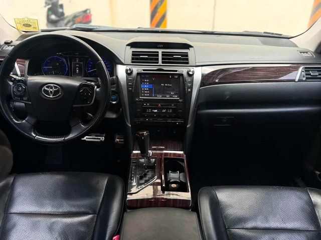 TOYOTA豐田 CAMRY HYBRID  第4張相片