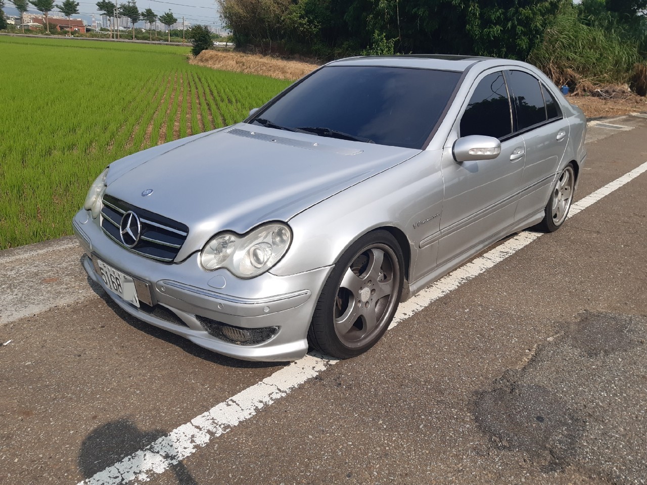 BENZ C32 AMG 354匹超大馬力 剛做完大保養 買到賺到  第2張相片