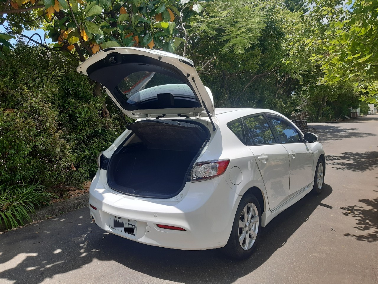 2011年 MAZDA3 2.0 里程數8萬 女用美車  第3張相片
