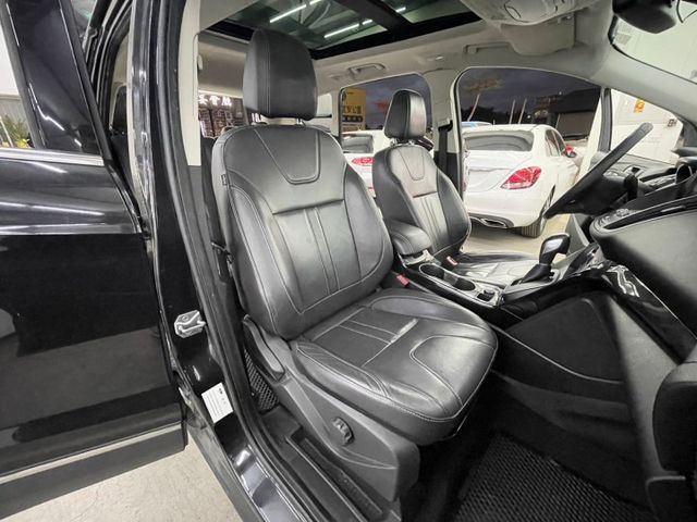 頂級天窗/電動尾門/抬頭顯示器 里程保證 車況保證 認證車 可全貸 (北安店)  第5張相片