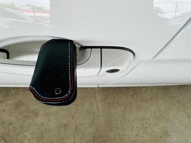 一手女用車 I-KEY/摸門/雙電動座椅/HK音響/HUD 認證車 里程保證 可全貸 (北安店)  第11張相片