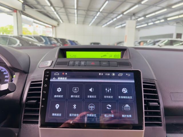 7人座 配備~天窗/單電動座椅/倒車顯影/導航/電動後視鏡 認證車 可全貸 (整備中需事先預約)  第13張相片