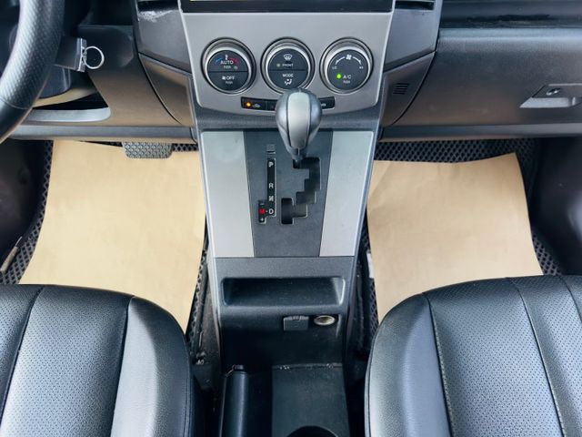 7人座 配備~天窗/單電動座椅/倒車顯影/導航/電動後視鏡 認證車 可全貸 (整備中需事先預約)  第14張相片