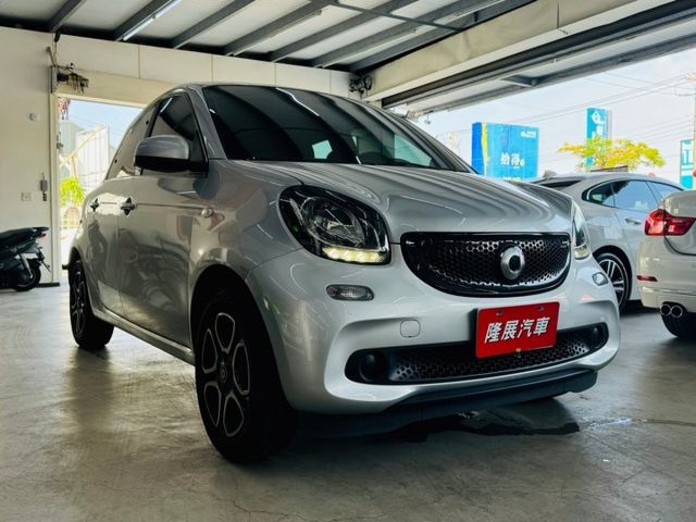 2018年式~原版件 實跑七萬多公里 有CARPLAY 認證車  第3張相片