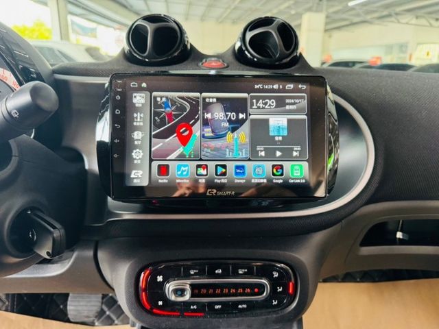 2018年式~原版件 實跑七萬多公里 有CARPLAY 認證車  第12張相片