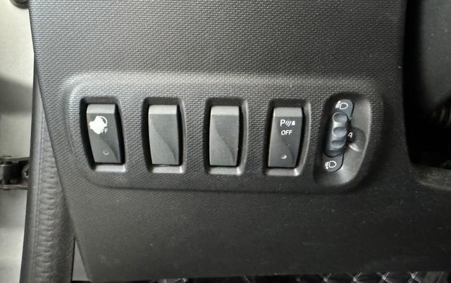 2018年式~原版件 實跑七萬多公里 有CARPLAY 認證車  第18張相片