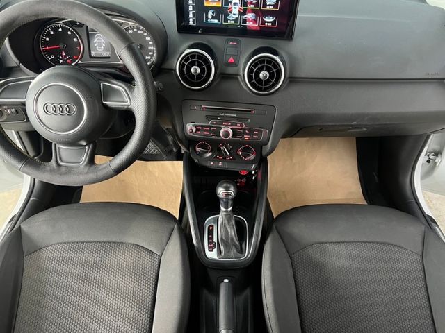 一手車  配備~HID/衛星導航/安卓機/倒車顯影/怠速熄火/CARPLAY  原鈑件 (海佃店)  第11張相片