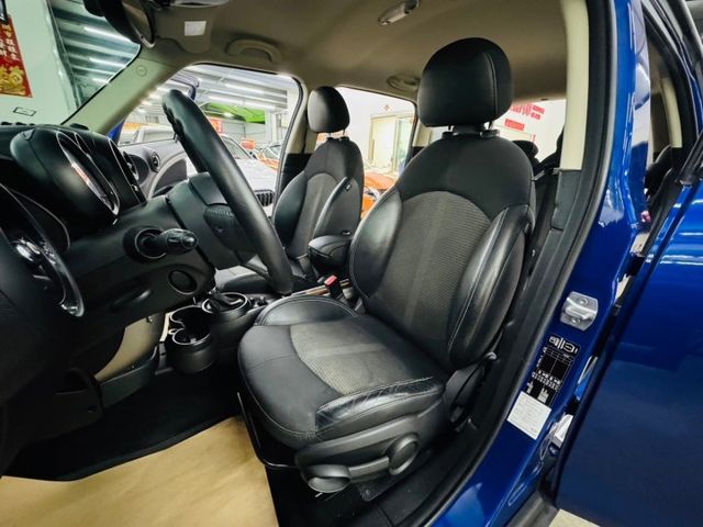 COOPER COUNTRYMAN 配備~I-KEY/定速/防滑/恆溫空調/HID頭燈 (北安店)  第4張相片