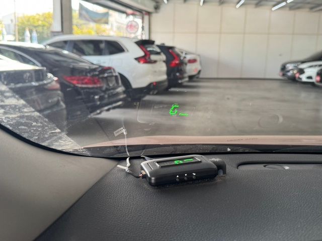配備~ABS/恆溫/定速/快撥/倒車顯影/衛星導航/I-KEY/摸門/抬頭顯示器/電動後視鏡  (海佃店)  第15張相片