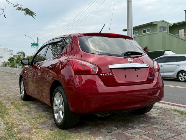 配備~ABS/恆溫空調/定速/快撥/倒車顯影/衛星導航/I-KEY/摸門/抬頭顯示器/電動後視鏡  (海佃店)  第20張相片