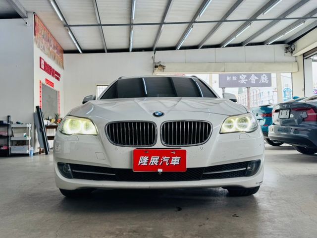 配備~全景天窗/倒車顯影/雙電動座椅/單記憶椅/I-KEY/換檔撥片/防滑/電尾門/怠速/HUD (北安店)  第2張相片