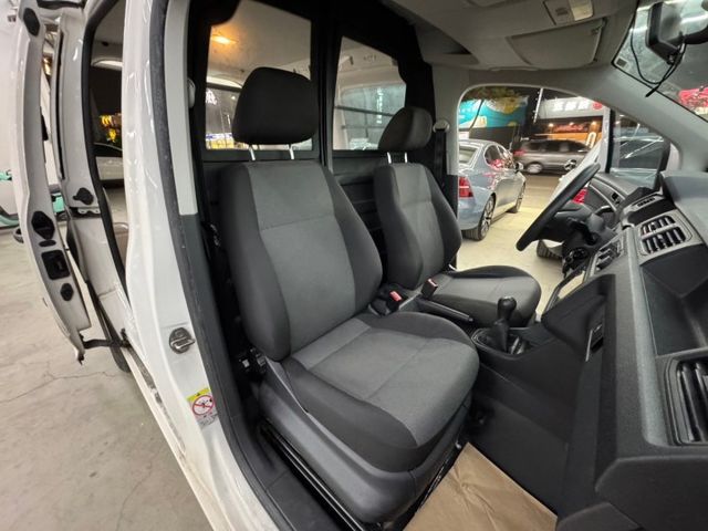 手排 配備~ABS/倒車顯影/胎壓/怠速  實車實價 可全貸 (海佃店)  第5張相片