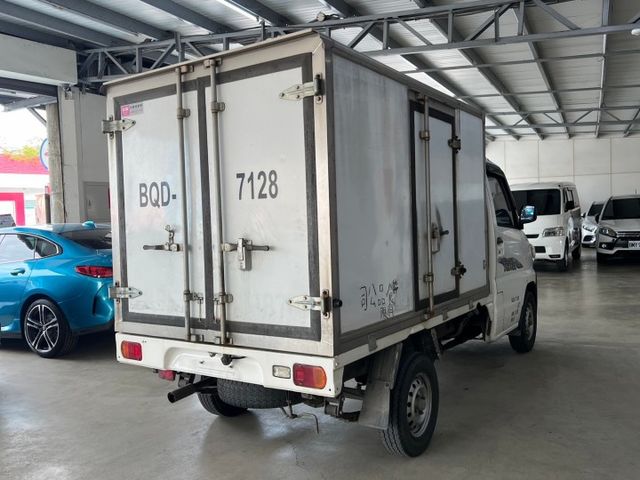 全車原鈑件 冷凍廂式 賺錢好幫手 可全貸 (北安店)  第8張相片