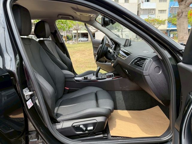 運動版 原版件 雙電動座椅/定速/倒車顯影/I-KEY/怠速熄火/車道偏離/防追撞/單記憶座椅 (海佃店)  第6張相片