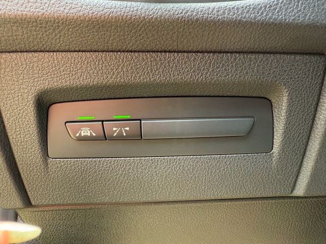 運動版 原版件 雙電動座椅/定速/倒車顯影/I-KEY/怠速熄火/車道偏離/防追撞/單記憶座椅 (海佃店)  第16張相片