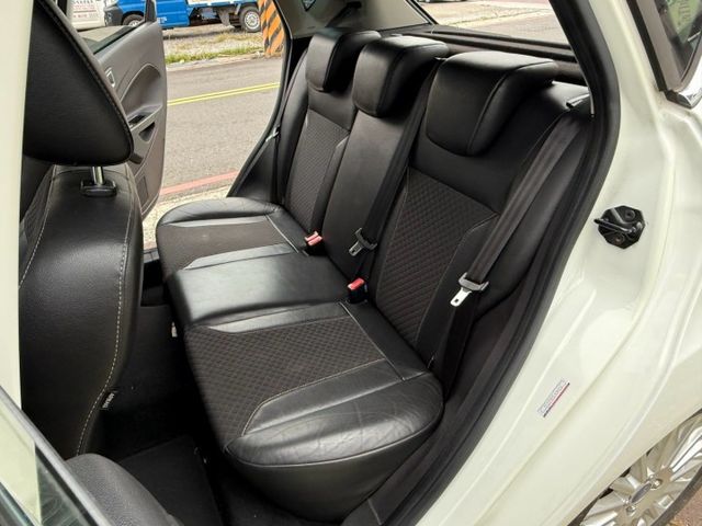 Eco Boost運動型 配備~I-KEY/摸門/快撥/倒車雷達/大燈高低 全車原鈑件 優質代步車 (海佃店)  第5張相片