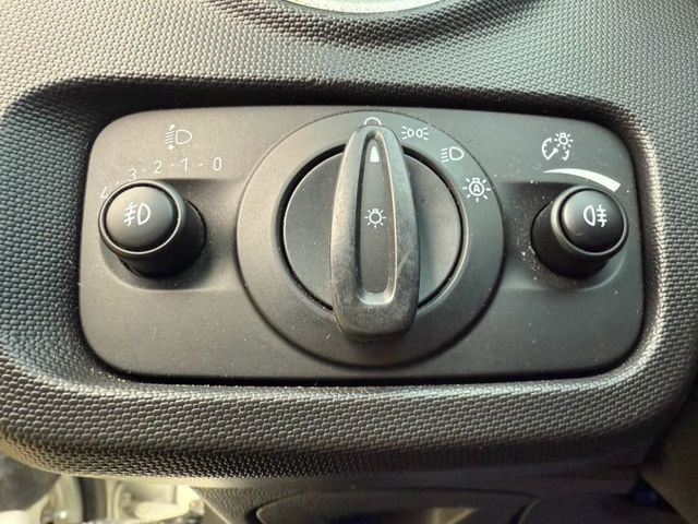 Eco Boost運動型 配備~I-KEY/摸門/快撥/倒車雷達/大燈高低 全車原鈑件 優質代步車 (海佃店)  第13張相片