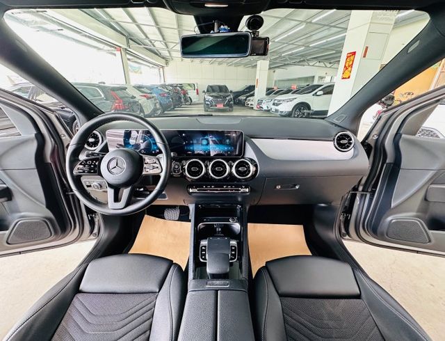 配備~I-KEY/盲點/定速/倒車顯影/單電動座椅/CARPLAY/電動後視鏡/怠速/LED頭燈 (海佃店)  第8張相片