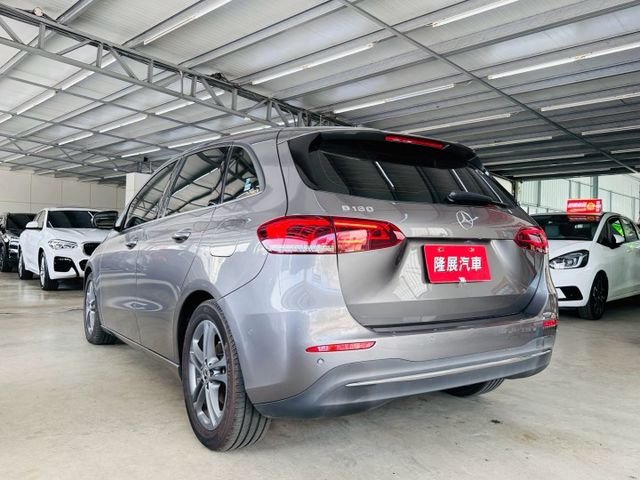 配備~I-KEY/盲點/定速/倒車顯影/單電動座椅/CARPLAY/電動後視鏡/怠速/LED頭燈 (海佃店)  第20張相片