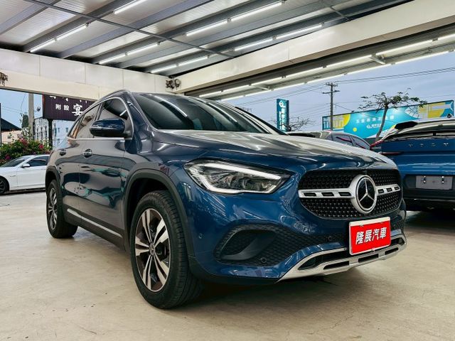 配備~I-KEY/摸門/車道維持/ACC/雙電動座椅/電尾門/多光束頭燈/CARPLAY/盲點/360環景(北安店)  第3張相片