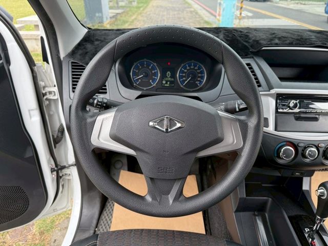 配備~倒車雷達/鋁圈/防滑/胎壓 一手車 全車原鈑件 (海佃店)  第9張相片
