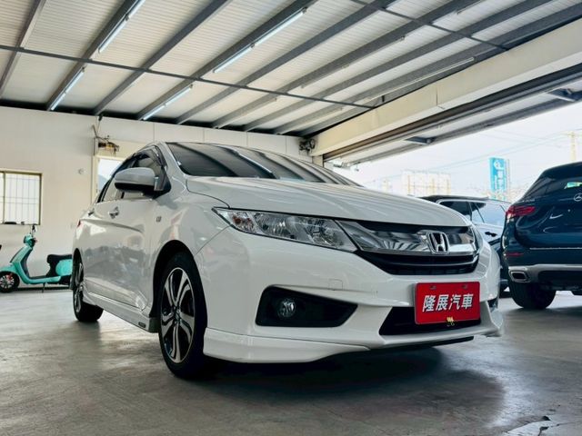 VTI-S 配備~定速/快撥/倒車顯影/衛星導航/防滑/胎壓燈/電動後視鏡/換檔撥片 優質代步車 (北安店)  第3張相片