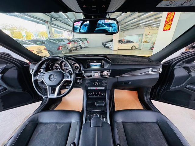 AMG 配備~I-KEY/摸門/天窗/倒車顯影/導航/雙記憶座椅/電動後視鏡/換檔撥片/定速/快撥 (海佃店)  第8張相片