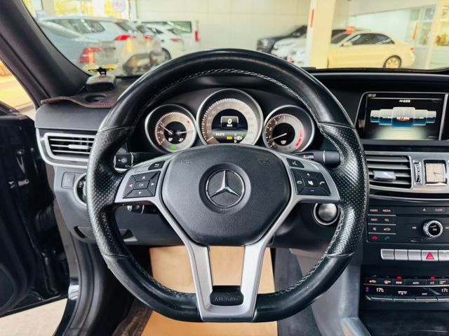 AMG 配備~I-KEY/摸門/天窗/倒車顯影/導航/雙記憶座椅/電動後視鏡/換檔撥片/定速/快撥 (海佃店)  第9張相片