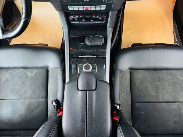 AMG 配備~I-KEY/摸門/天窗/倒車顯影/導航/雙記憶座椅/電動後視鏡/換檔撥片/定速/快撥 (海佃店)  第12張相片