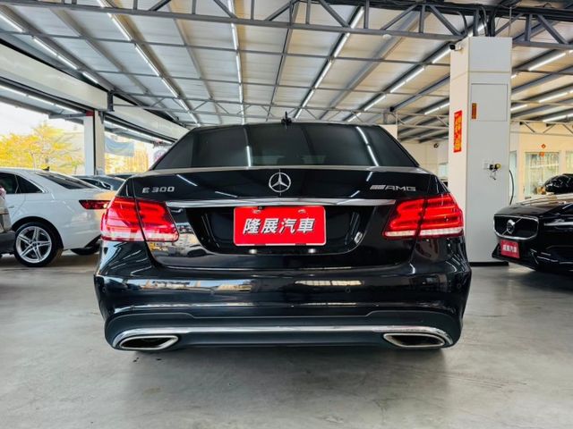 AMG 配備~I-KEY/摸門/天窗/倒車顯影/導航/雙記憶座椅/電動後視鏡/換檔撥片/定速/快撥 (海佃店)  第18張相片