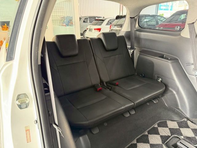 配備~ABS/快撥/定速/倒車顯影/衛星導航/大燈可調高低  全車原鈑件 (海佃店)  第8張相片
