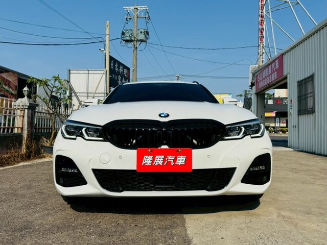 M版 配備~I-KEY/摸門/360環景/雙電動座椅/單記憶椅/車道偏離/盲點/電動尾門/怠速/換檔撥片(北安店)  第2張相片