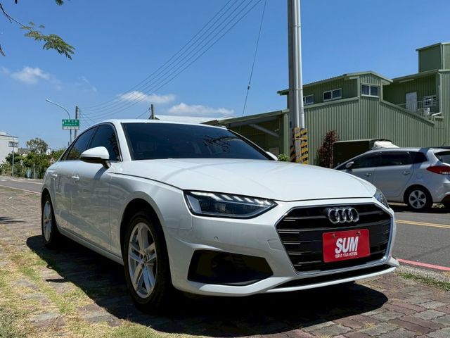 40 TFSi 配備~I-KEY/摸門/盲點/ACC/雙電動座椅/CARPLAY/單記憶椅/車道偏離/倒車顯影(海佃店)  第3張相片