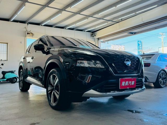 E-POWER 配備~I-KEY/摸門/天窗/雙電動記憶座椅/BOSE音響/CARPLAY/360環景/電尾門(北安店)  第3張相片