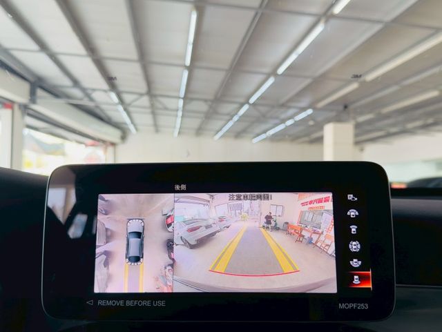 配備~I-KEY/摸門/雙電動記憶座椅/換檔撥片/CARPLAY/360環景/電動尾門/盲點/車道維持/ACC(北安店)  第10張相片