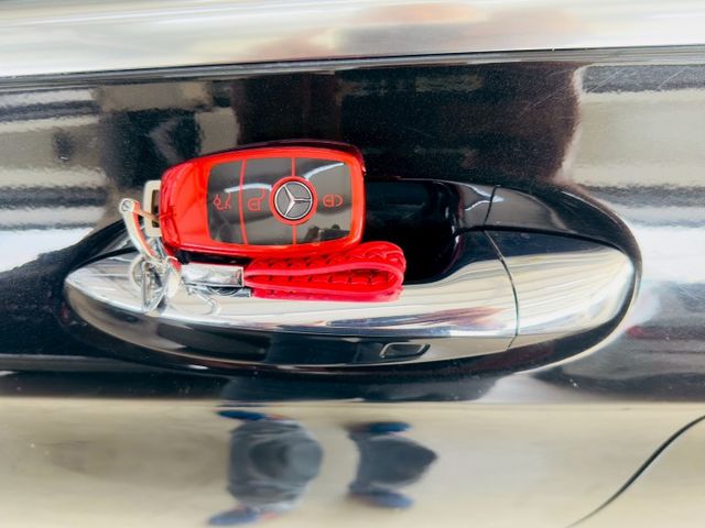 配備~I-KEY/摸門/雙電動記憶座椅/換檔撥片/CARPLAY/360環景/電動尾門/盲點/車道維持/ACC(北安店)  第13張相片