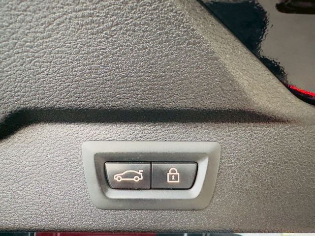 xDRIVE35i 配備~I-KEY/雙電動椅/電尾門/換檔撥片/360環景/導航/HID頭燈(北安店)  第15張相片