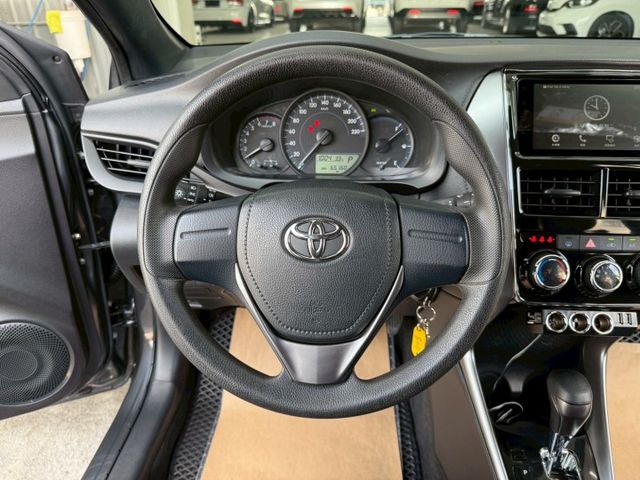 經典版 配備~ABS/倒車顯影/防滑/胎壓/電動後視鏡/藍牙 全車原鈑件 優質代步車 可全貸 (海佃店)  第9張相片