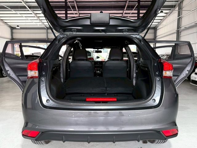 經典版 配備~ABS/倒車顯影/防滑/胎壓/電動後視鏡/藍牙 全車原鈑件 優質代步車 可全貸 (海佃店)  第13張相片